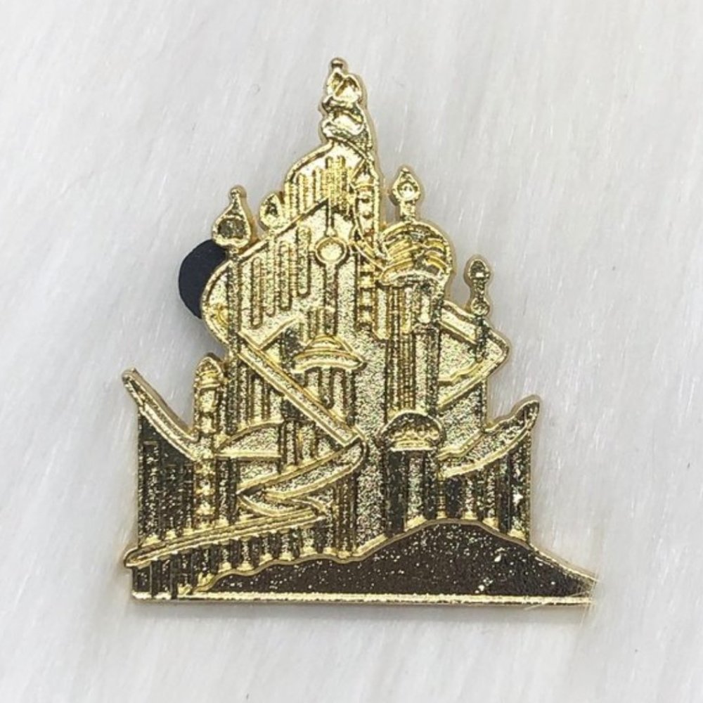 🔮 5/$25‎ Disney Little Mermaid King Triton's Castle Pin